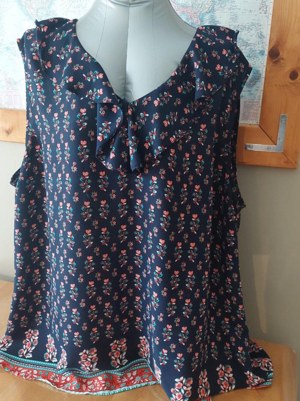 Terra and Sky Navy Blue Ruffle Top with Red and green Floral Print Size 3X